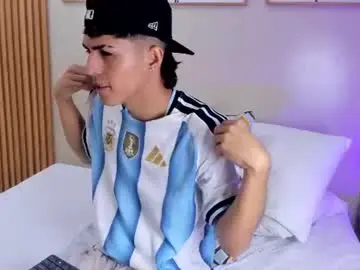 Chaturbate Free Porn Cam of axel_mendoza_