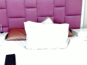 Chaturbate Sex Cam of honeymoon_sariel
