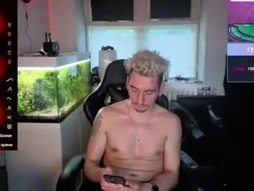 Chaturbate Watch Live Sex Cams of rayzel31