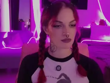 Chaturbate Watch Live Sex Cams of bratziedarsie