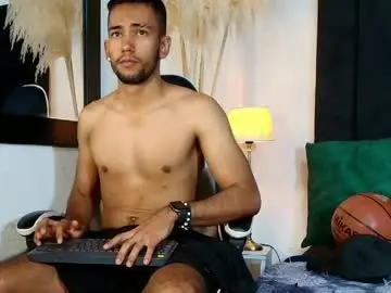 Chaturbate Watch Live Sex Cams of maicolparker0