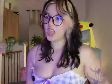 Chaturbate Adult Webcams of hazelbrownn23