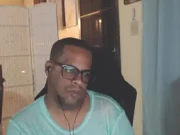 Chaturbate Live Sex Cam of toni2814