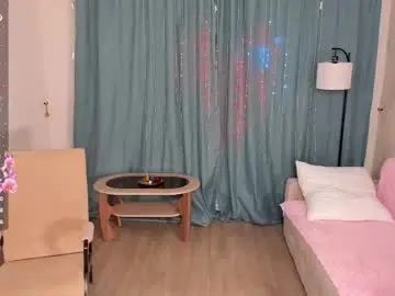 Chaturbate Live Sex Cam of mikaelataron