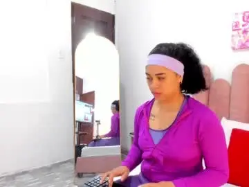 Chaturbate Free Porn Cam of yara10_