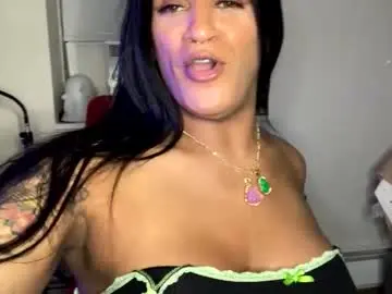 Chaturbate Live Sex Cam of xperiencepressure