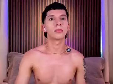 Chaturbate Live Sex Cam of jacobo__parker21