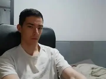 Chaturbate Live Sex Cam of dan_hottest