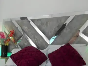 Chaturbate Live Sex Cam of isabela_parkerr