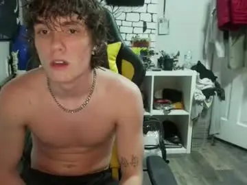 Chaturbate Live Porn of gavatr0n