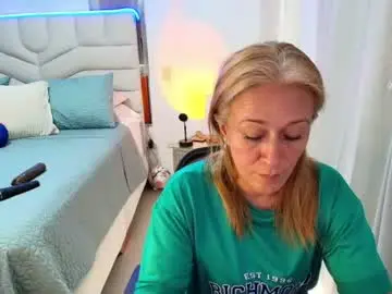 Chaturbate Live Sex Cam of samanta_stone69