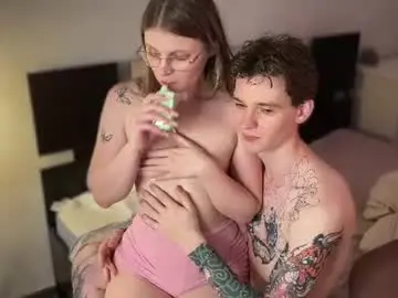 Chaturbate Live Sex Cam of ourlittlesecret_4u