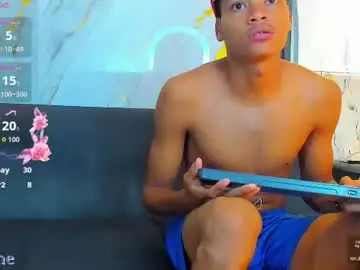Chaturbate Live Sex Cam of karl_lenoox
