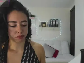 Chaturbate Adult Video Chat of paulina_dossantos