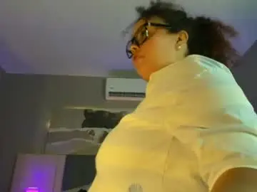 Chaturbate Free Live Porn of zara_holly_