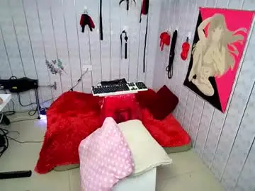 Chaturbate Live Sex Cam of eveline_herrera