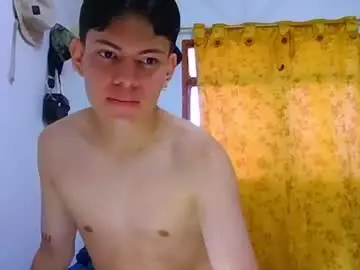 Chaturbate Best live sex cam show of herrerabuitragroedwin