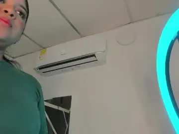 Chaturbate Live Porn of coralhtx