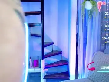 Chaturbate Live Porn of dannihotboy02
