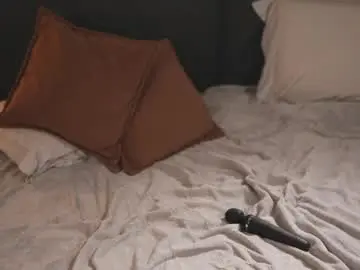 Chaturbate Live Sex Cam of star_drive