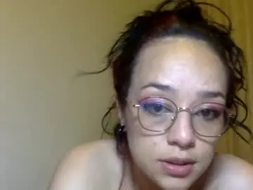 Chaturbate Live Sex Cam of rrush_velvet