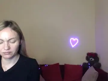 Chaturbate Live Sex Cam of mikkey_mouse8