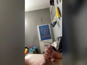 Chaturbate Live Sex Cam of roja978