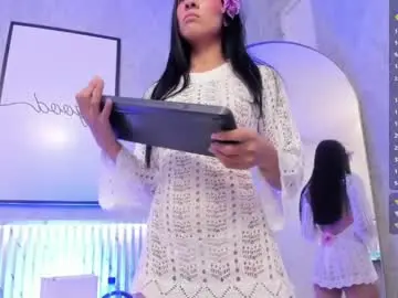 Chaturbate Free Porn Cam of isa_little4u