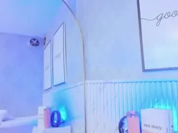 Chaturbate Nude Webcam of isa_little4u