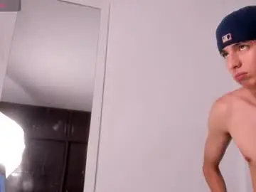 Chaturbate Free Porn Cam of light_eyes_