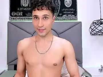 Chaturbate Live Sex Cam of buddy_whitte