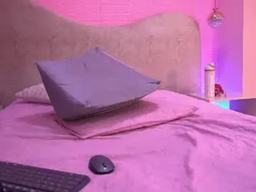 Chaturbate Live Sex Cam of sarak_