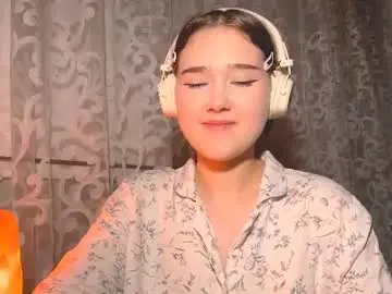 Chaturbate Live Sex Cam of caterinakeliikoa