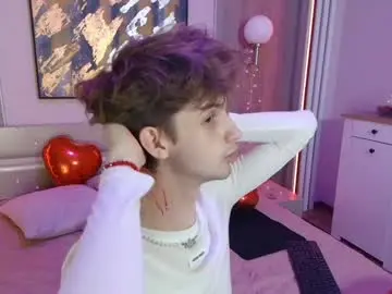 Chaturbate Nude Webcam of bimbo_boy_