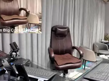 Chaturbate Live Sex Cam of alpha_uk_boss