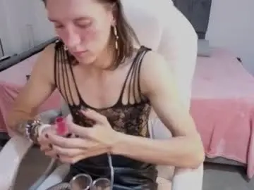 Chaturbate Live Sex Cam of elysianpair