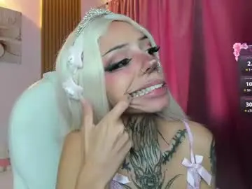 Chaturbate Live Sex Cam of korarousee