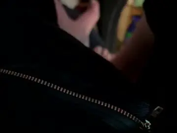 Chaturbate Live Sex Cam of bigswollenhead4u