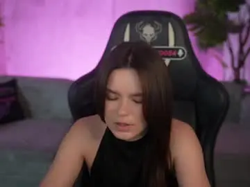 Chaturbate Nude Webcam of kira0541