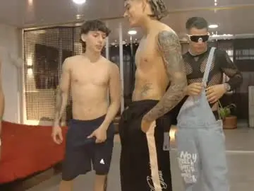 Chaturbate Free Porn Cam of boysgang_sex