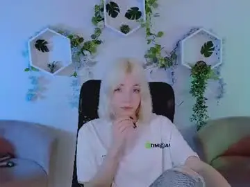 Chaturbate Live Sex Cam of elizabeth_dornan