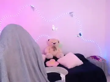 Chaturbate Free Live Porn of mia_cute_girl