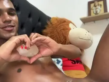 Chaturbate Live Porn of david_hot44