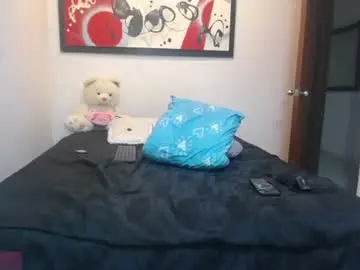 Chaturbate Live Sex Cam of andrescoll25