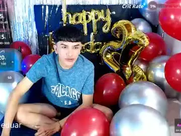 Chaturbate Live Sex of benji_hoter