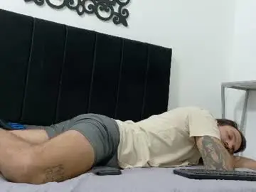 Chaturbate Adult Video Chat of santhiago_jonnes_