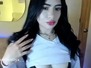Chaturbate Live Sex of sara_medellin