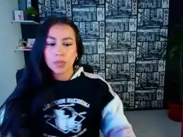 Chaturbate Watch Live Sex Cams of emigomez_