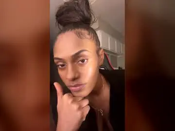 Chaturbate Live Sex Cam of kissofjoy