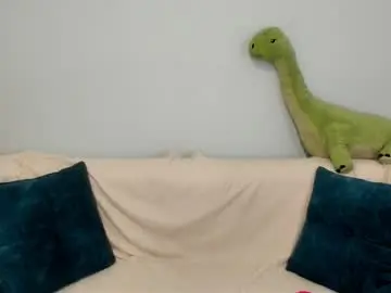 Chaturbate Live Sex Cam of millibrooksss